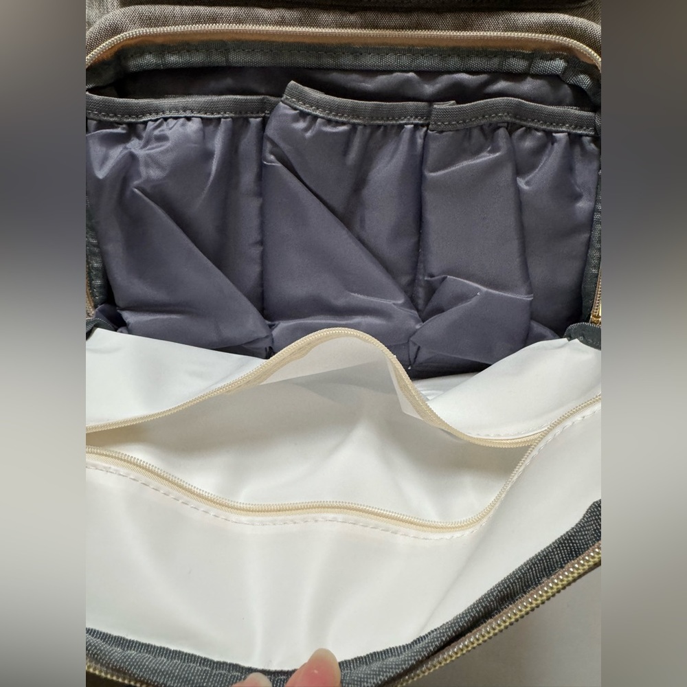 Bubblbay multi functional Diaper Bag /Backpack. Excellent condition. - Picture 12 of 17